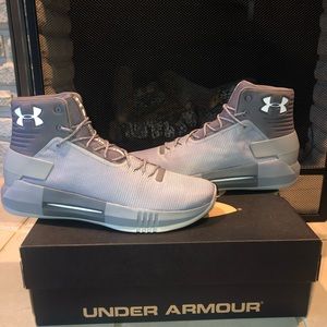 Under Armour Gray High-Top Men's Shoes